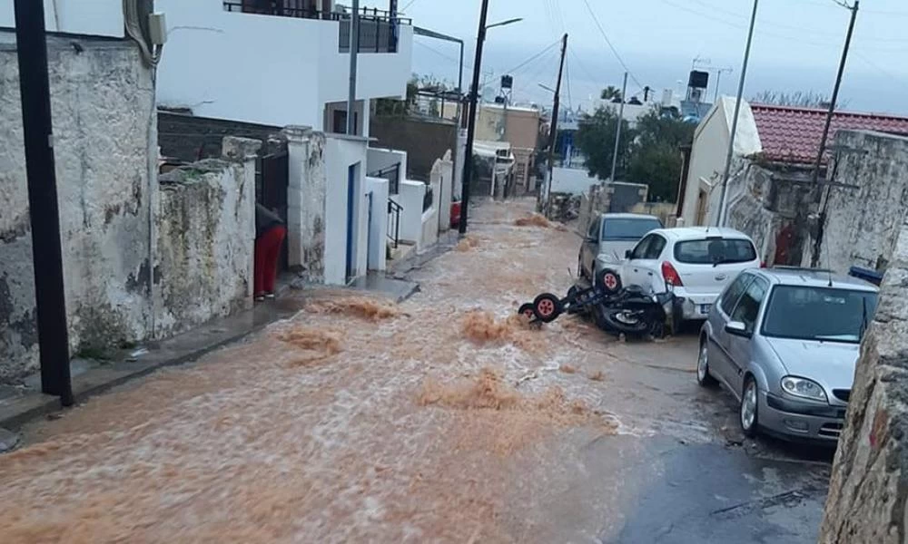 Κακοκαιρία στην Κρήτη: 100 χιλιοστά βροχής μέχρι το πρωί (χάρτες)